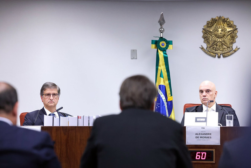 Em interrogatório, Bolsonaro explica motivo de não ter passado a faixa presidencial a Lula