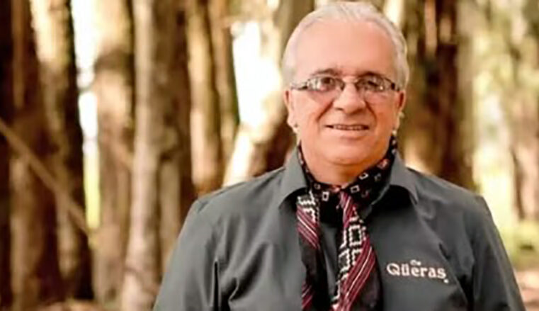 Cantor morre no palco durante show no Rio Grande do Sul