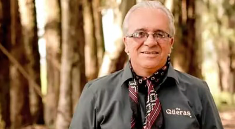 Cantor morre no palco durante show no Rio Grande do Sul