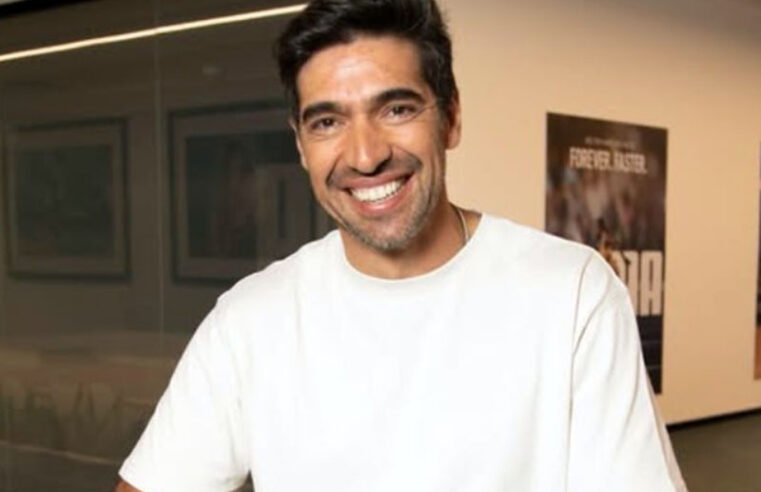 Abel Ferreira,  técnico do Palmeiras, é denunciado pelo STJD