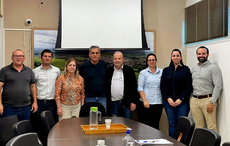 Prefeitura de Nova Granada recebe representantes da Triunfo para tratar sobre a BR-153