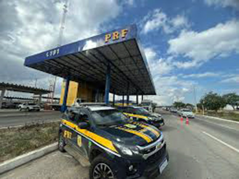 Garoto é encontrado sozinho às margens da BR-153
