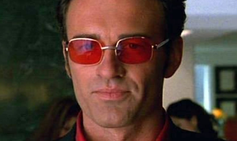 Morre Julian McMahon, aos 56 anos, ator de “Nip/Tuck” e “Quarteto Fantástico”