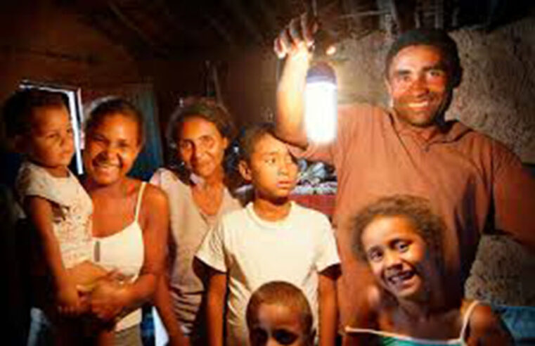 É oficial: luz elétrica será gratuita