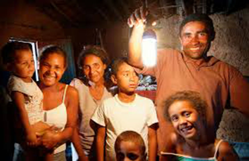 É oficial: luz elétrica será gratuita