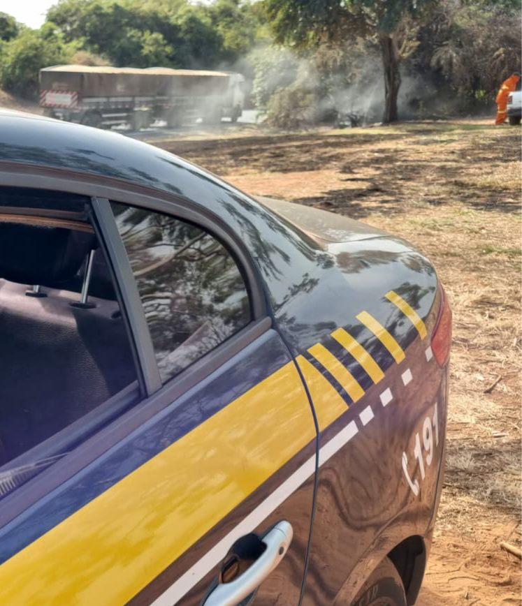 PRF detém suspeito de provocar incêndio às margens da BR-153 em São José do Rio Preto