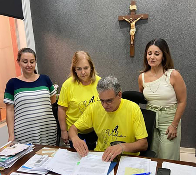 Cuidando de quem já cuidou da população