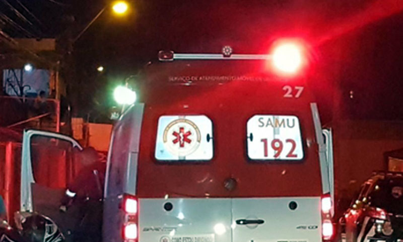 Homem é cercado, roubado e esfaqueado por grupo no centro de Rio Preto