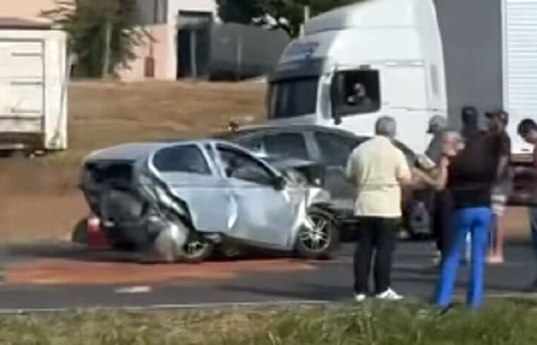 PRF atuou 23 motoristas que usaram celular na BR 153 para filmar acidentes