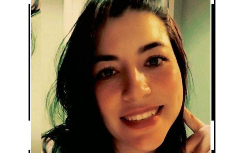 Amanda vira a página do livro da vida!!!