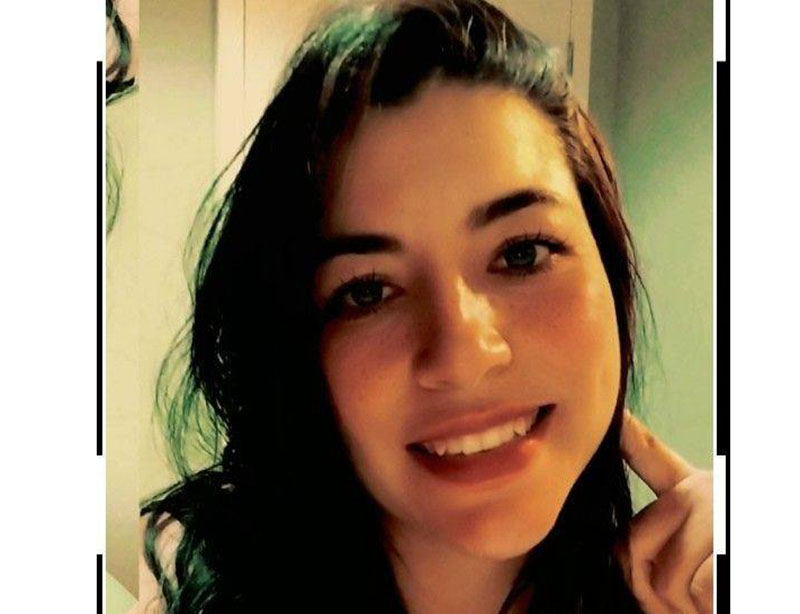 Amanda vira a página do livro da vida!!!