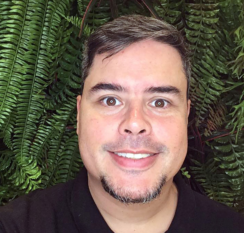 Eduardo está com o fôlego em dia pra festejar!!!