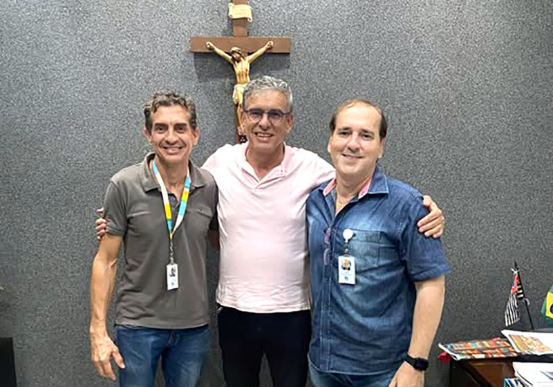 Representantes da Sabesp em visita ao prefeito Luizinho