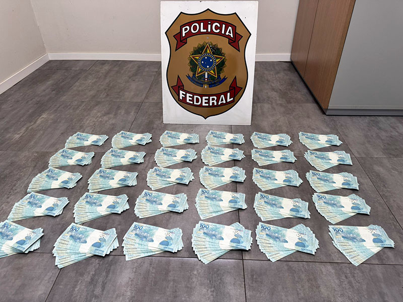 PF barra circulação de R$ 40 mil em dinheiro falso em Bálsamo