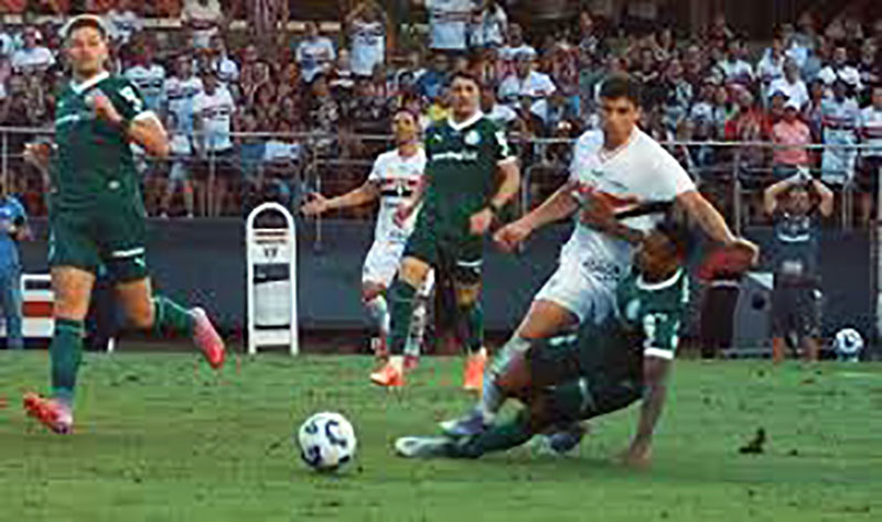 CBF afasta árbitros após polêmicas em São Paulo x Palmeiras e Grêmio x Bragantino