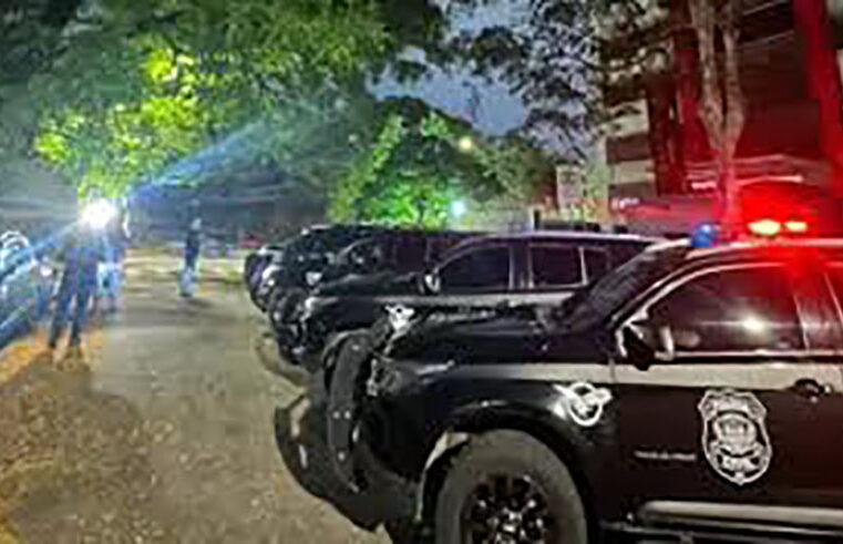 Polícia Civil prende 3 pessoas e com módulos furtados em ônibus de Paulo de Faria