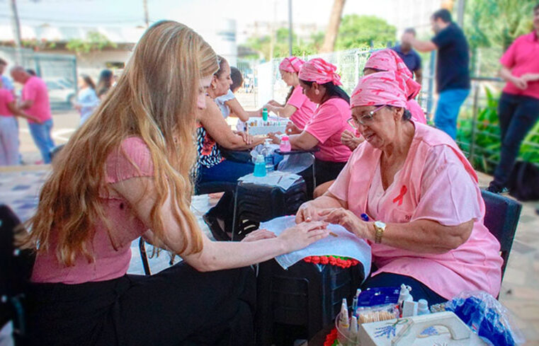 Funfarme promove ação do Outubro Rosa com serviços gratuitos à população da região, nesta segunda-feira