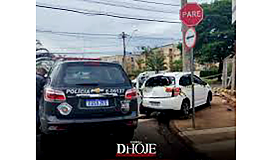 Motorista tenta fugir do Baep, causa dois acidentes e é preso por tráfico