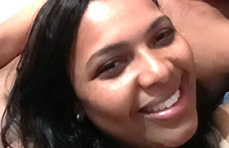 Vanessa vai apagar mais uma velinha de aniversário!!!