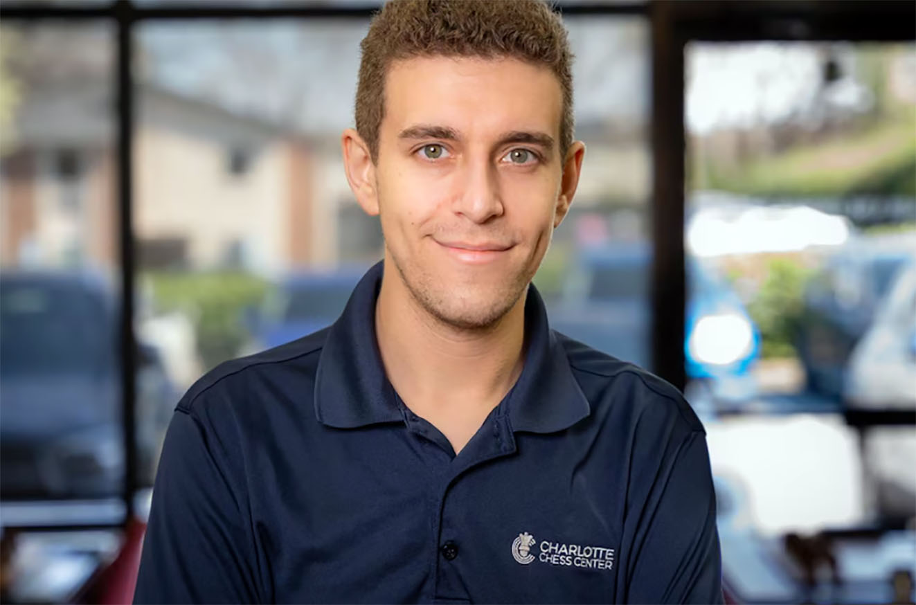 Morte de Daniel Naroditsky aos 29 anos abala mundo do xadrez