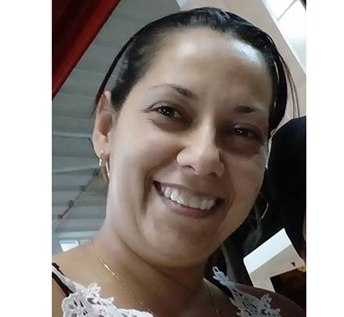 Cristiane está colhendo mais uma flor no seu jardim da vida!!!