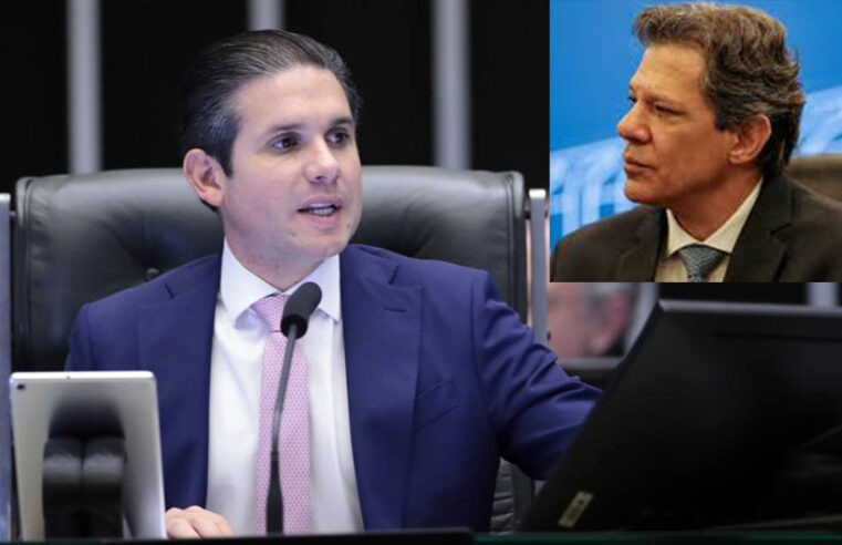 Hugo Motta atende governo Lula e articula pedido de urgência para PL que pode irritar Trump