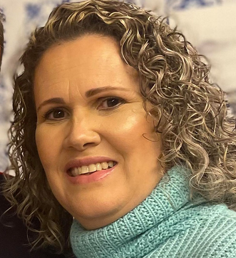 Adriana se prepara para enfrentar idade nova!!!