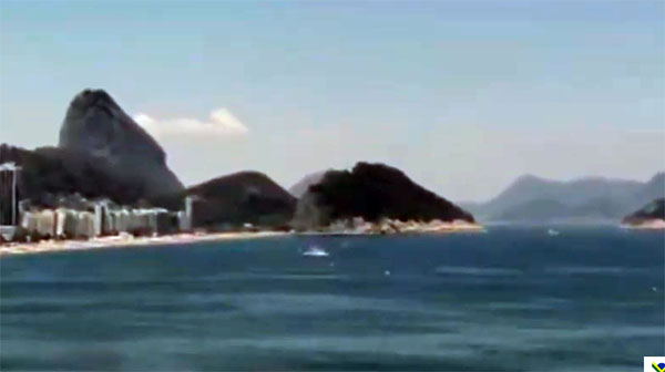 Avião cai no mar em Copacabana; piloto morreu