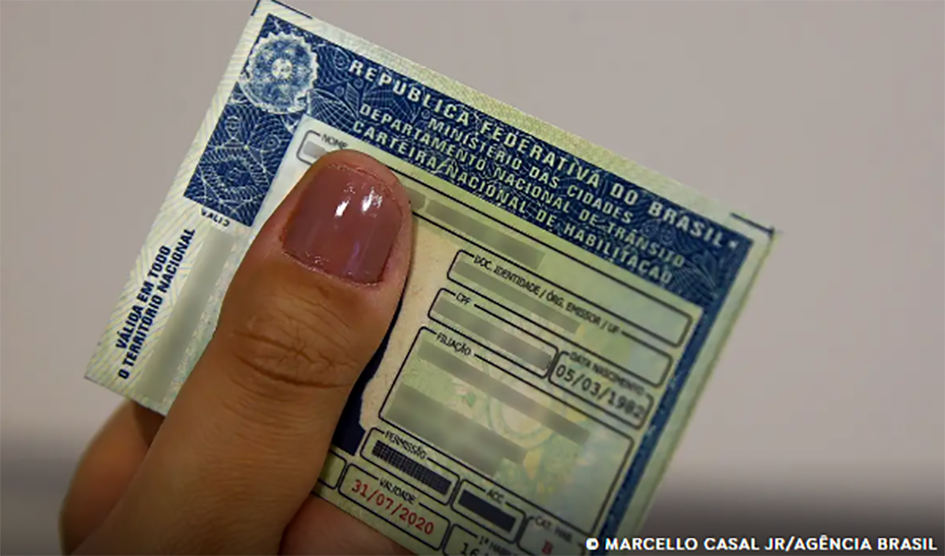 Contran aprova fim da obrigatoriedade de aulas em autoescolas e reduz carga mínima para tirar CNH; veja o que muda