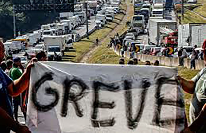 Caminhoneiros articulam paralisação, mas pauta não é Bolsonaro