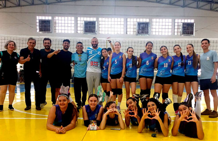 Nova Granada é campeã de Vôlei Feminino Sub 14 da Copa 3 Rios e fez a festa