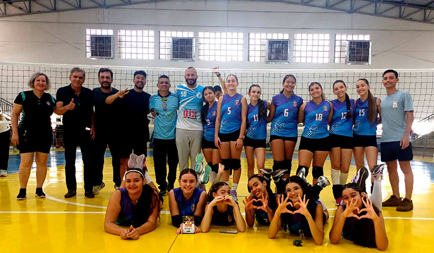 Nova Granada é campeã de Vôlei Feminino Sub 14 da Copa 3 Rios e fez a festa
