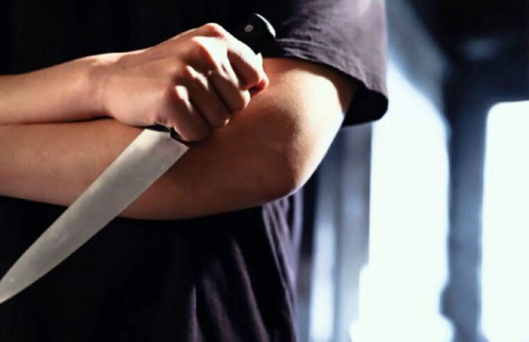 Briga por causa de dívida acaba em facada entre tio e sobrinho