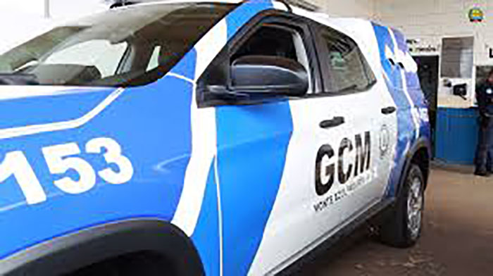 Marido prometeu matar a esposa se chamasse a polícia