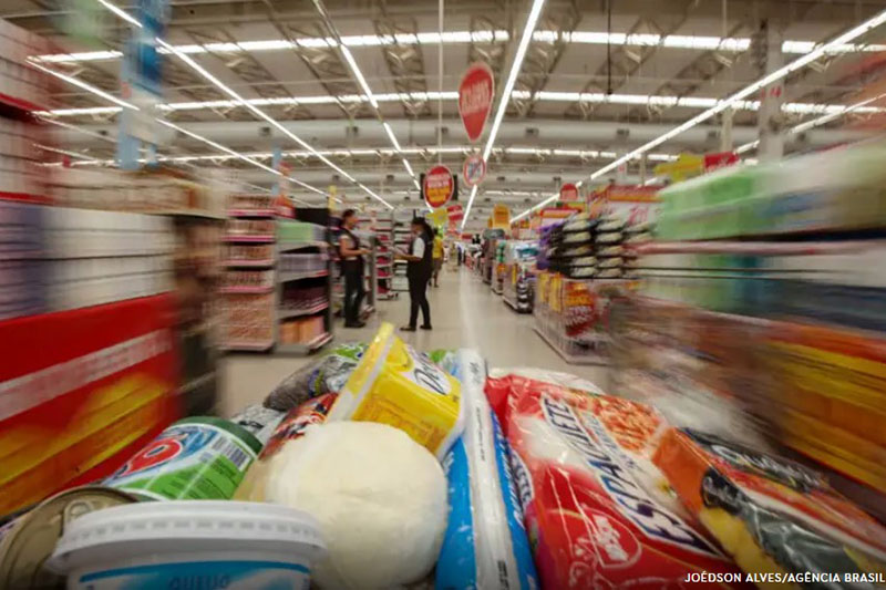 Comida e saúde pesam no bolso: Veja o que subiu na prévia da inflação de janeiro