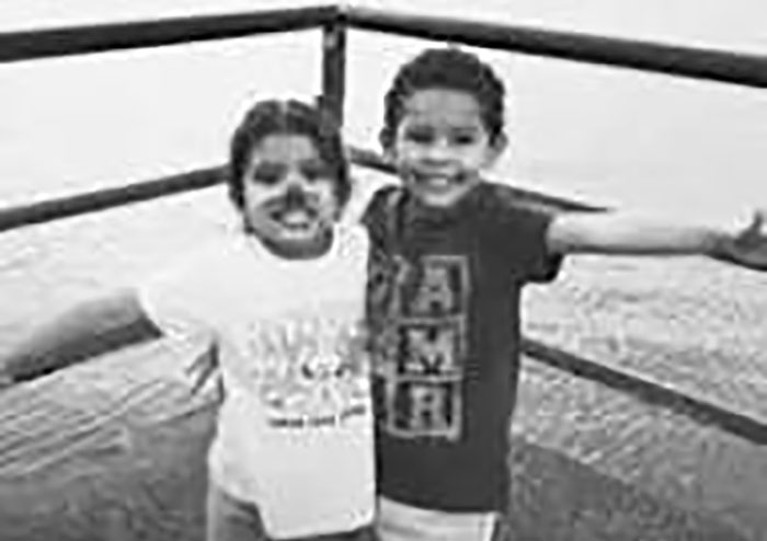 Irmãos de 3 e 5 anos são encontrados mortos dentro de piscina na casa do vizinho