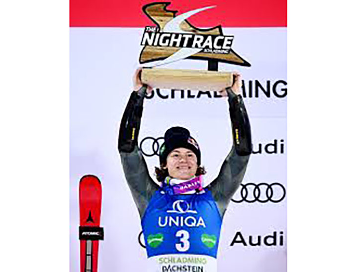 Lucas Pinheiro conquista prata na Áustria e chega à vice-liderança no slalom gigante