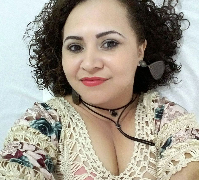 É a Luciana quem está fazendo a festa hoje !!!!