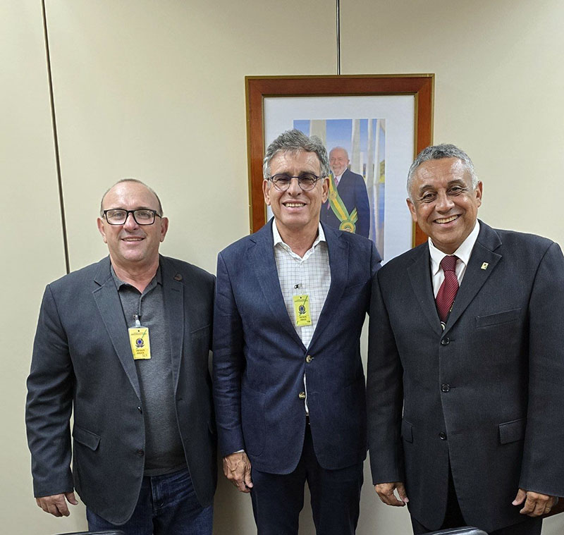 Granadenses em Brasília procurando o progresso