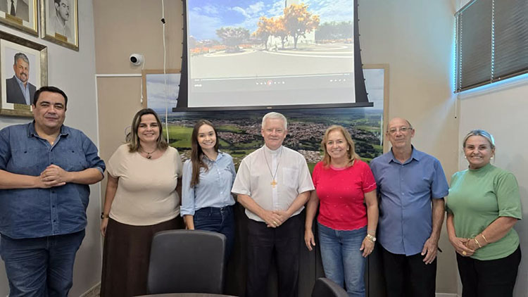 Prefeitura e Igreja Católica em reunião!!!
