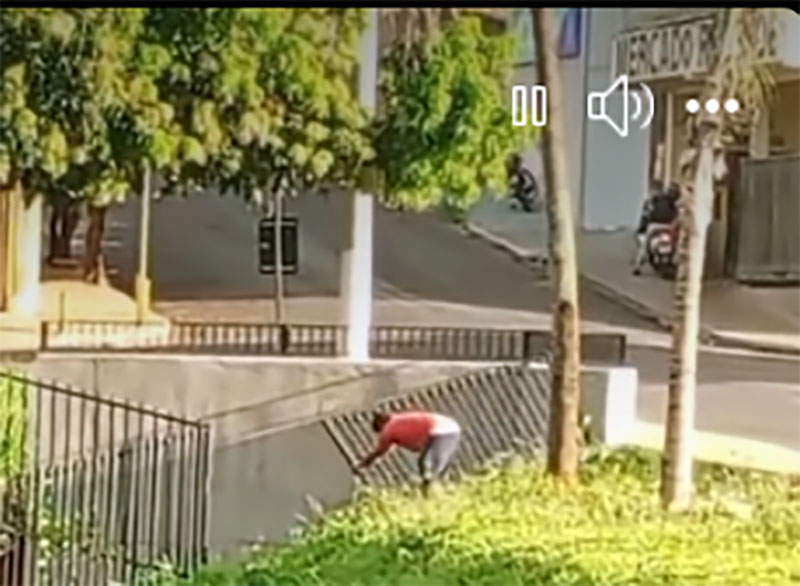 Vandalismo ainda é crime¹Prejudicar a cidade não é política