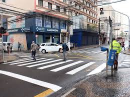 Adolescente fica gravemente ferido após acidente de moto em Rio Preto