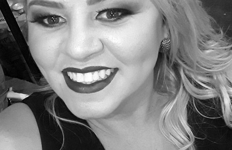 É o aniversário de Daniele!!!