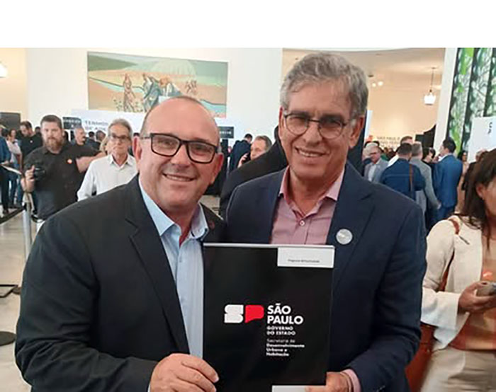 Luizinho participa em assinaturas de convênios estaduais