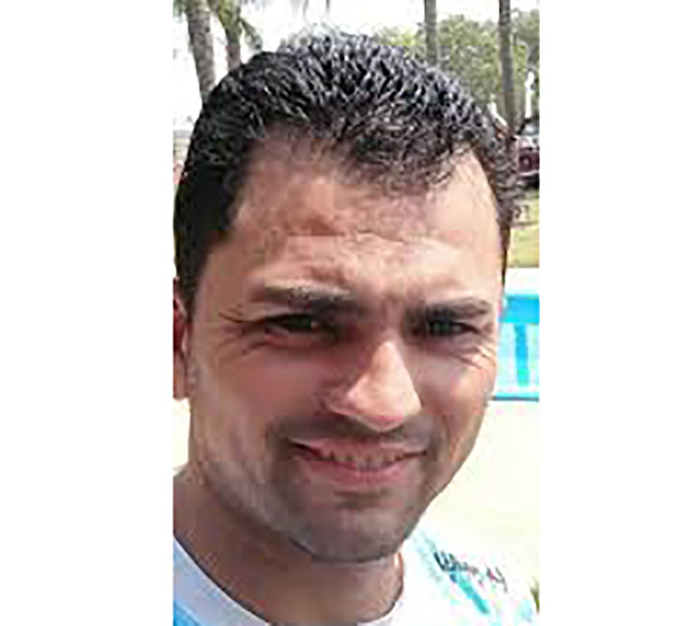 Motorista morre esmagado por van enquanto trocava o pneu