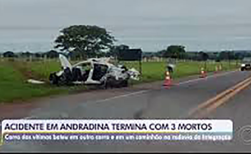 Acidente entre dois carros e caminhão mata 3 pessoas em Andradina