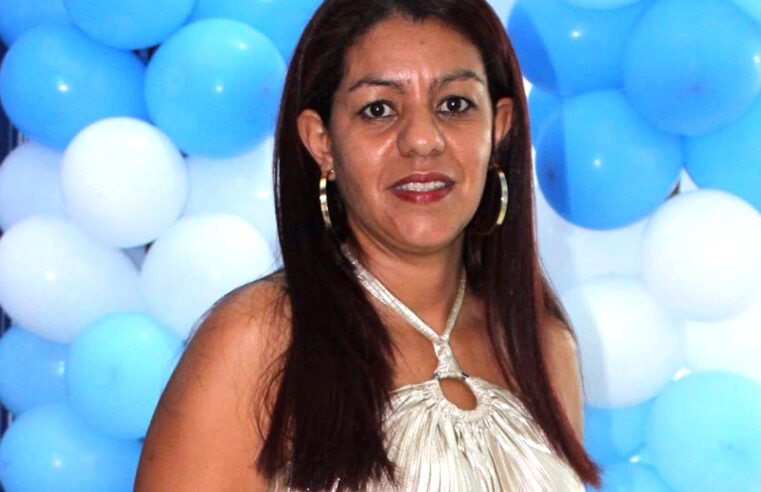 Célia curtindo idade nova!!!