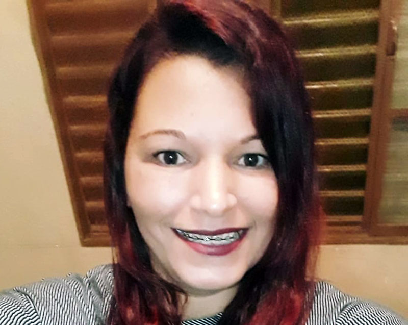 Edimara colhendo mais uma flor no seu jardim!!!!