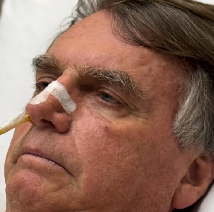 Bolsonaro apresenta piora na função renal e segue sem previsão de alta da UTI