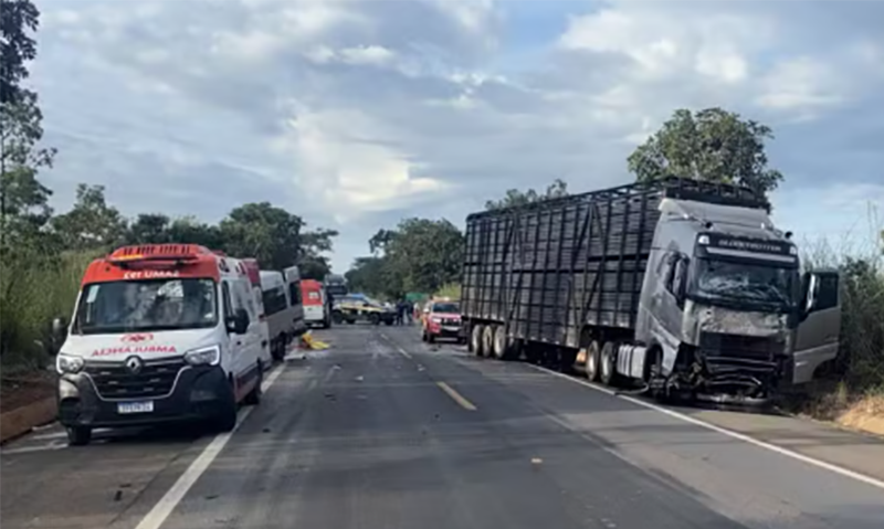 Acidente grave na BR-020 deixa oito mortos e vários feridos no Entorno do DF